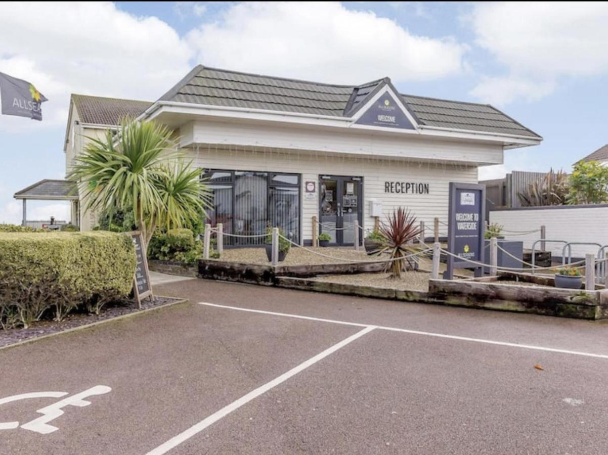 Villa Sea View 3-Bed Heated Pool Eat Bar Kids Park Lowestoft Esterno foto
