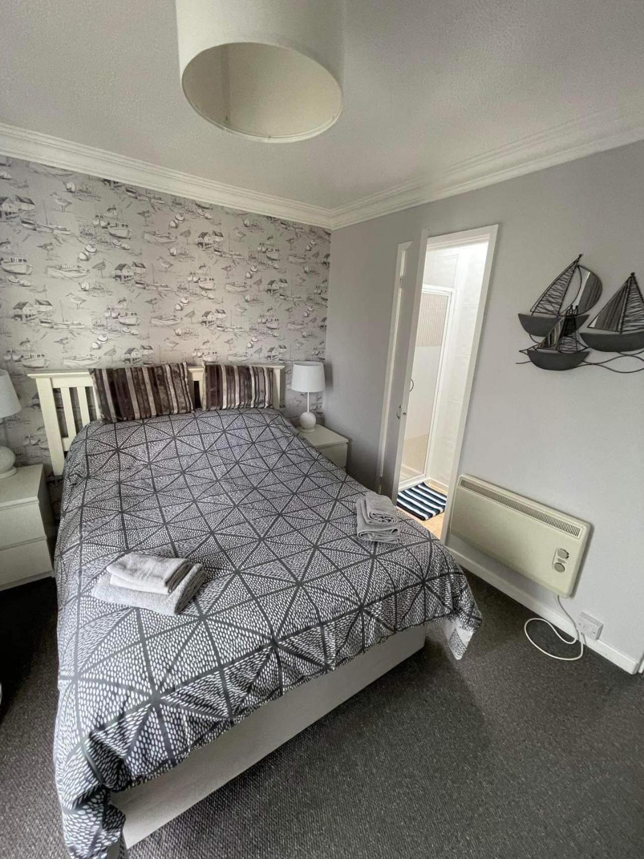Villa Sea View 3-Bed Heated Pool Eat Bar Kids Park Lowestoft Esterno foto