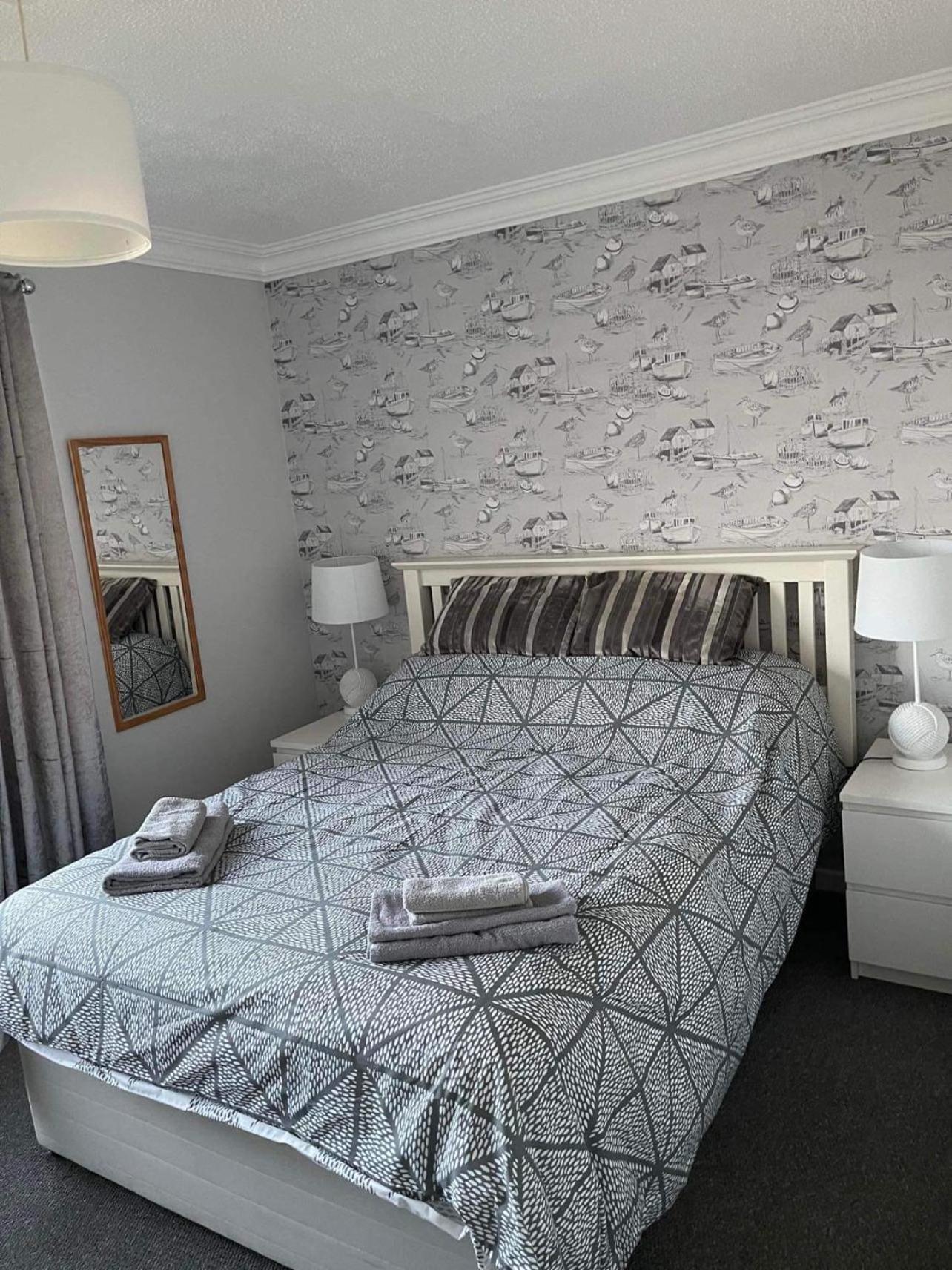 Villa Sea View 3-Bed Heated Pool Eat Bar Kids Park Lowestoft Esterno foto